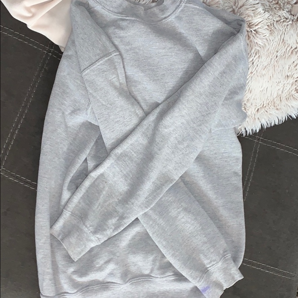 Sweater - Picture 2 of 4
